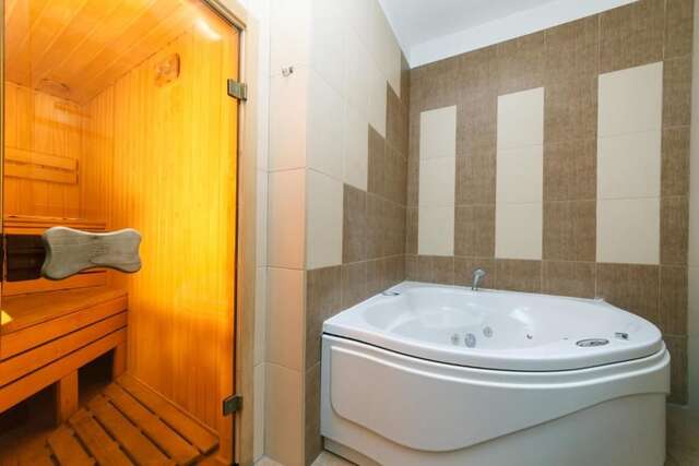 Апартаменты One bedroom Luxe 20 Velyka Vasylkivska str With sauna - 2249 Киев-32